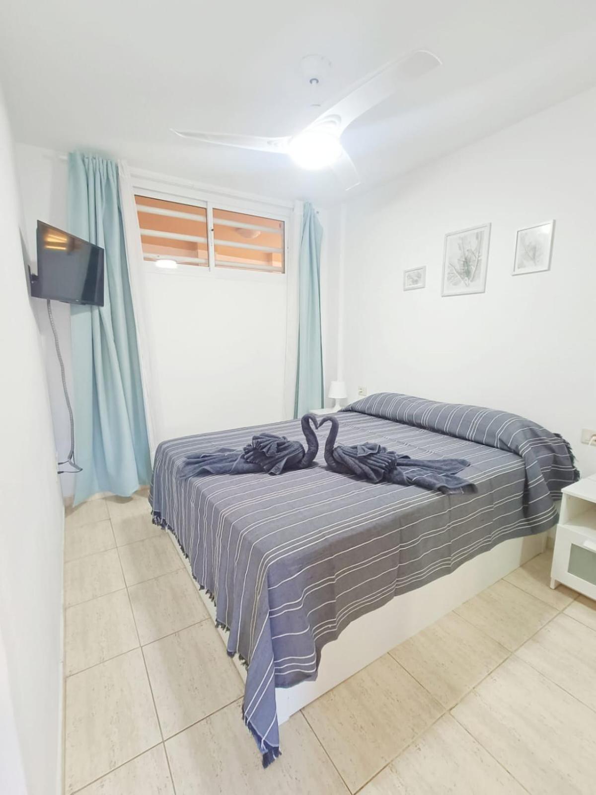 Cozy In Cristianos Apartament